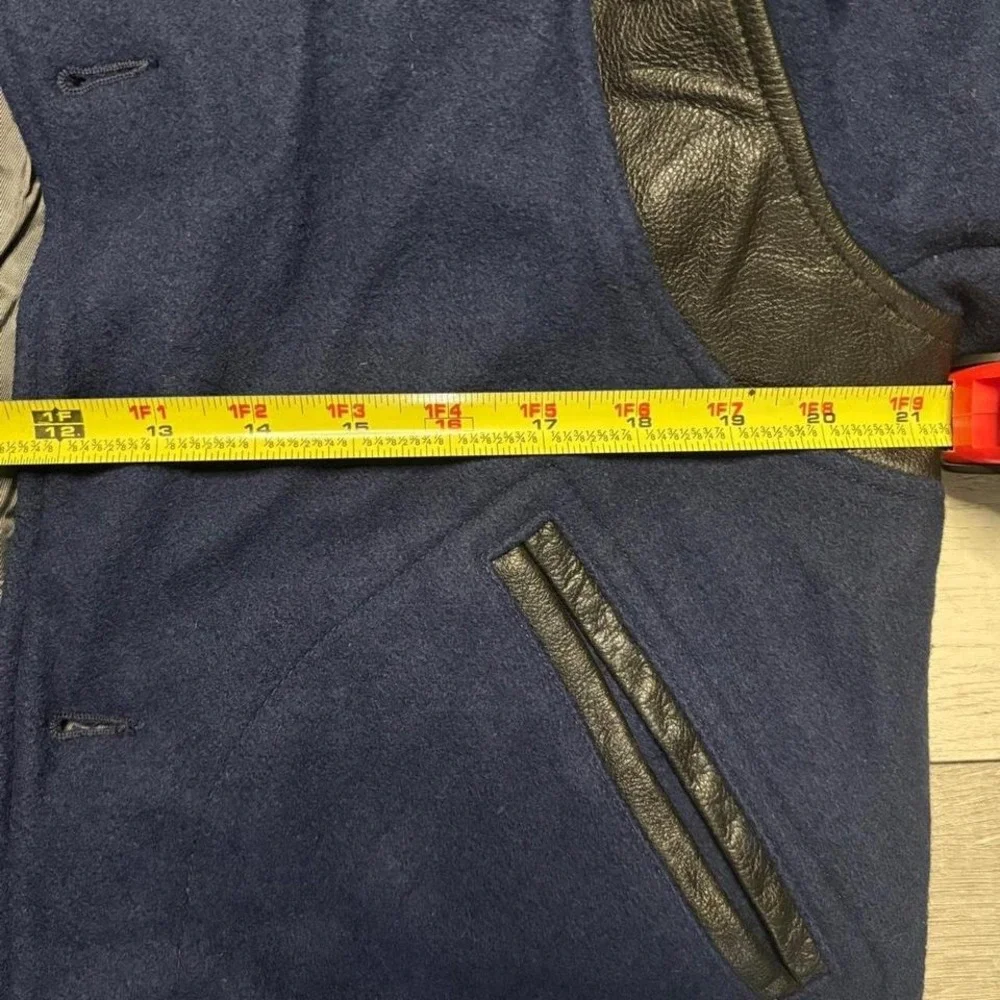 1960s rare vintage Golden Bear varsity jacket with leather sleeves and collar - Picture 5 of 5